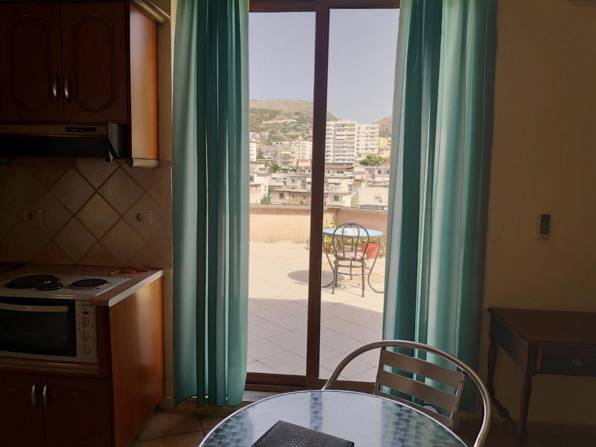 Private Studio Sea View 2 Minutes Away From Beach ساراندا المظهر الخارجي الصورة