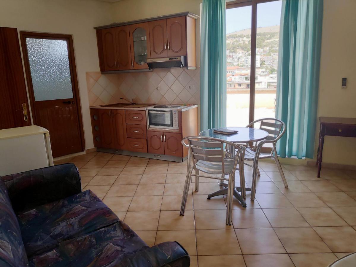 Private Studio Sea View 2 Minutes Away From Beach ساراندا المظهر الخارجي الصورة